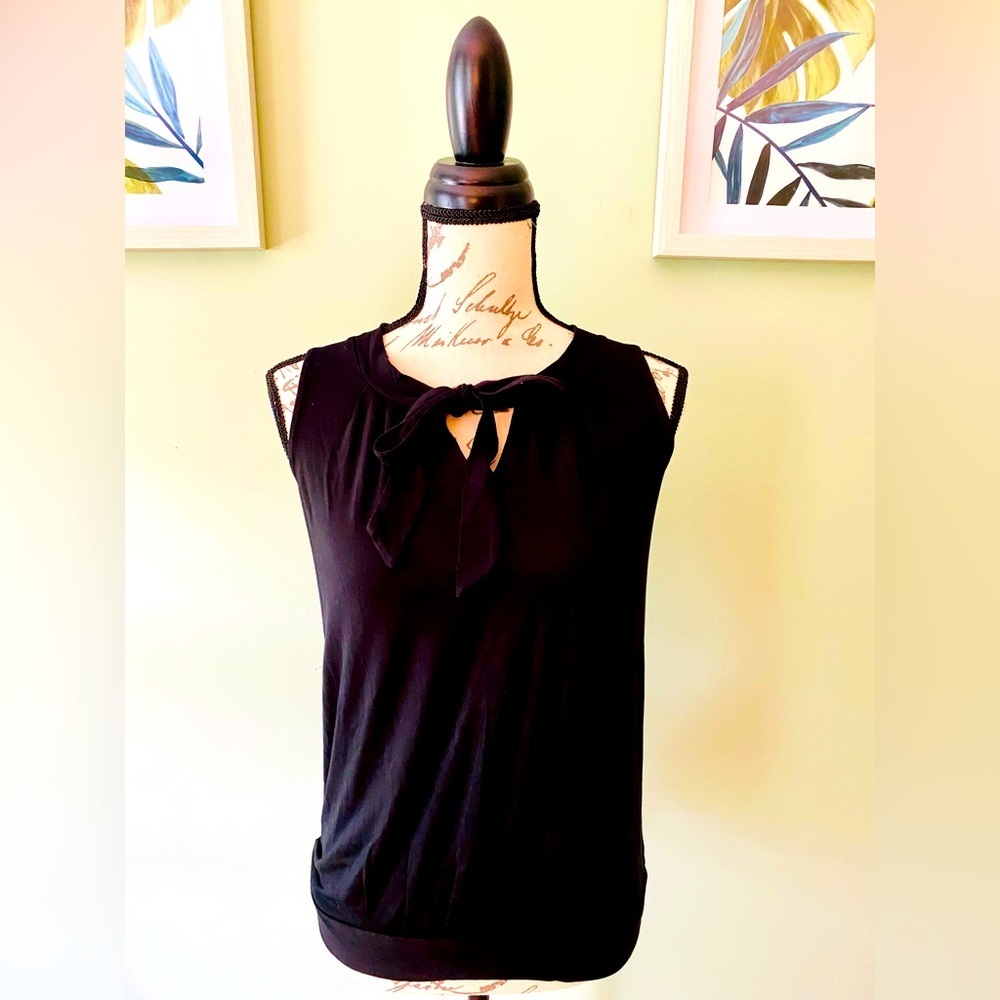 Woman’s Talbots Black Tie Front Sleeveless Blouse